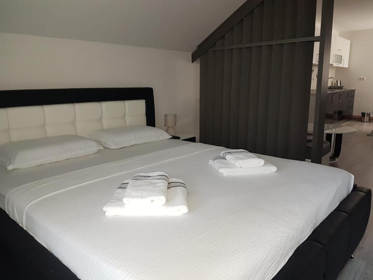 Apartmani Brigita Кореница Екстериор снимка