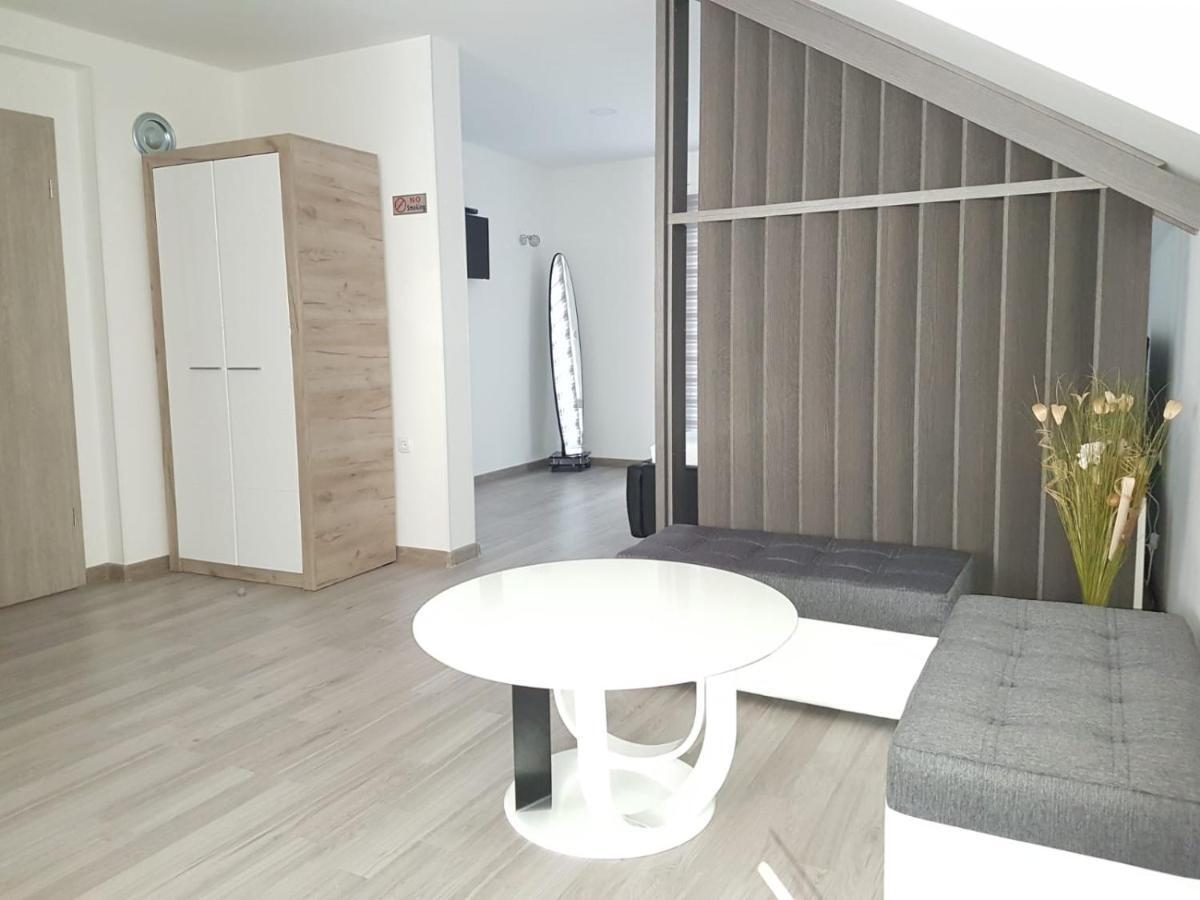 Apartmani Brigita Кореница Екстериор снимка