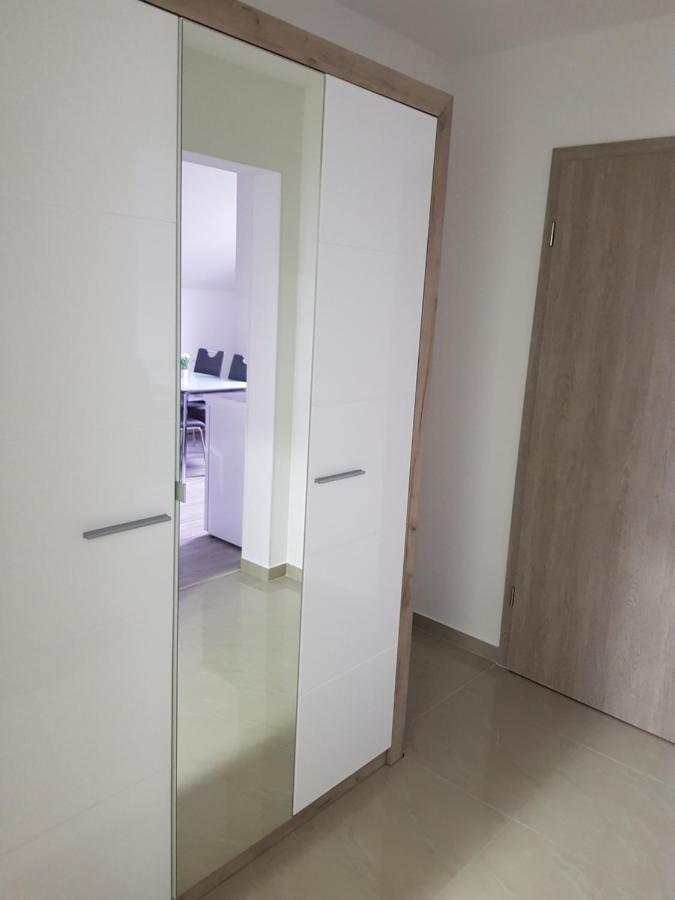 Apartmani Brigita Кореница Екстериор снимка